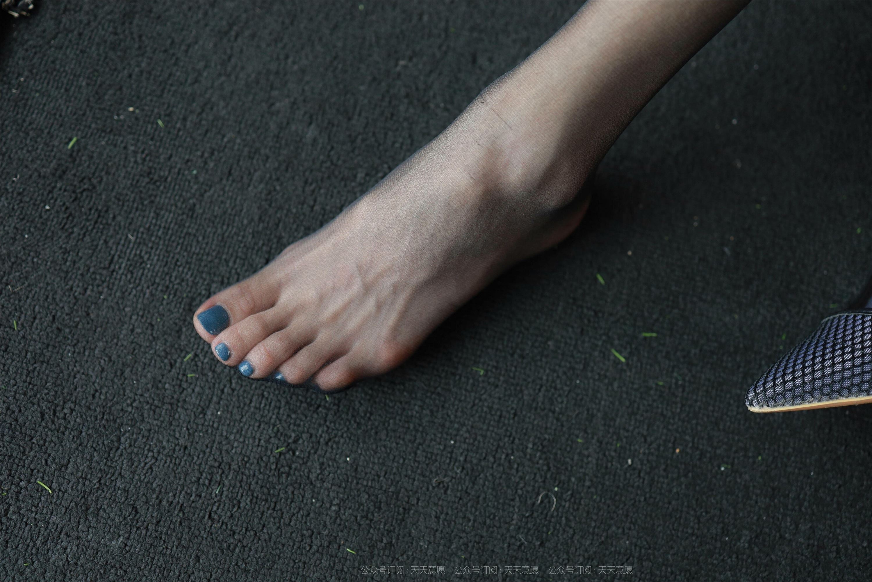 IESS异思趣向  2021.10.11 丝享家944：小六《黑色丝带》